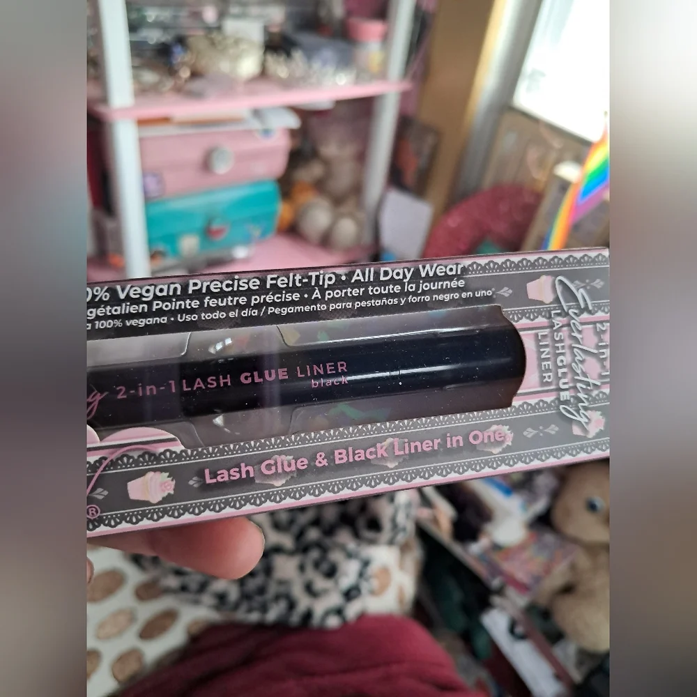ipsy Everlasting Lash Glue Liner -Black- WORLD CHANGING!!!